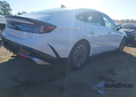 2025 Hyundai Sonata Hybrid Sel z USA, uszkodzony, nr VIN KMHL34JJXSA121730